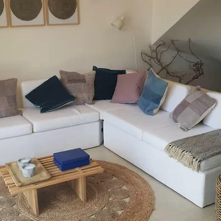 بيت للعطل Old Village Design 3 Bedroom Townhouse *